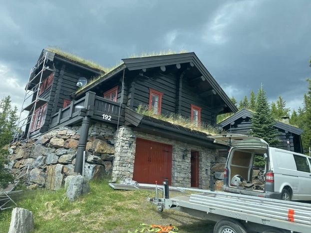 3 etasjes laftehytte